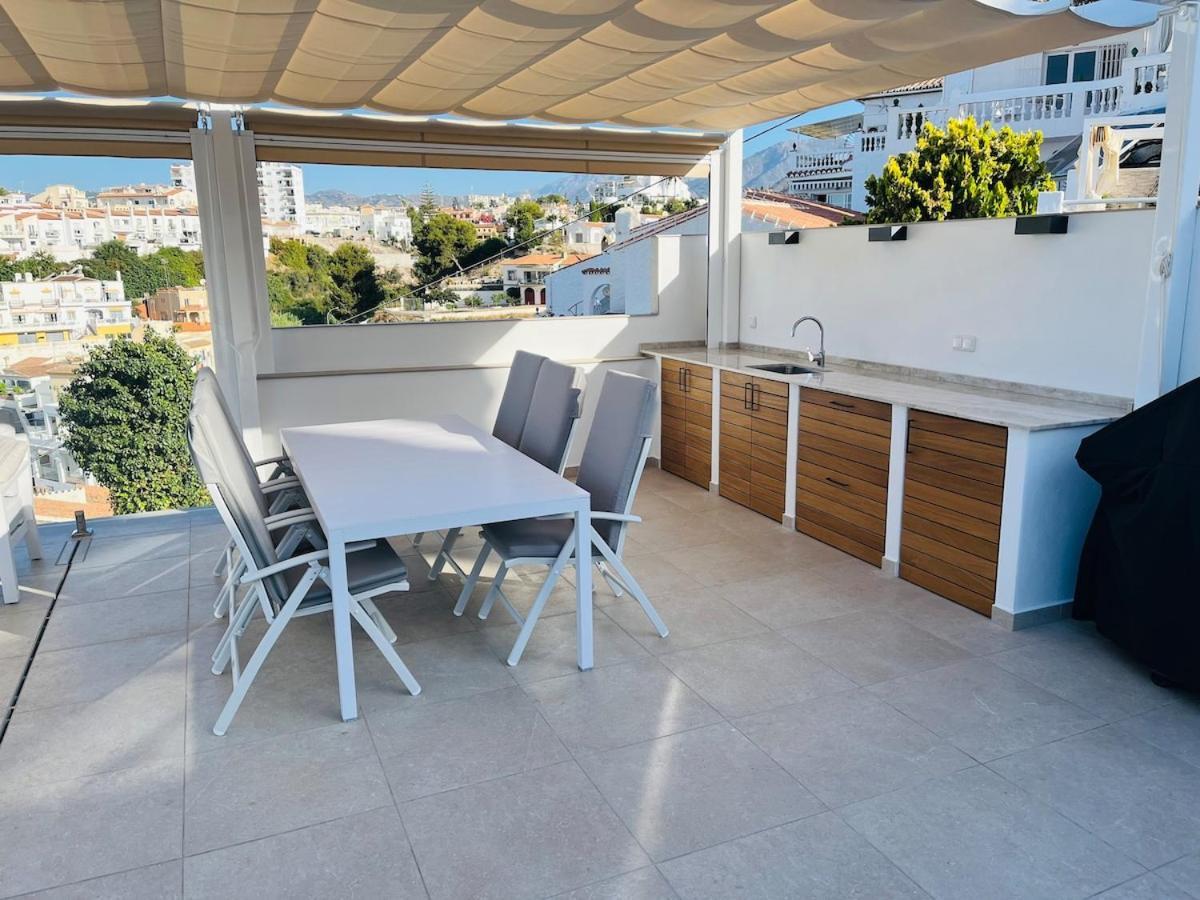 Apartment A2405 Modern 2 Bed 2 Bath Penthouse Burriana *